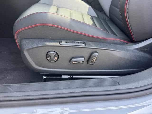 2026 Volkswagen Golf GTI Autobahn