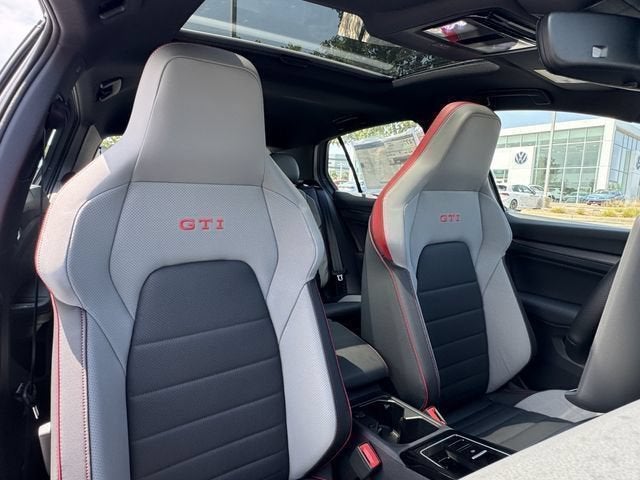 2026 Volkswagen Golf GTI Autobahn