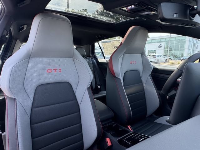 2026 Volkswagen Golf GTI Autobahn