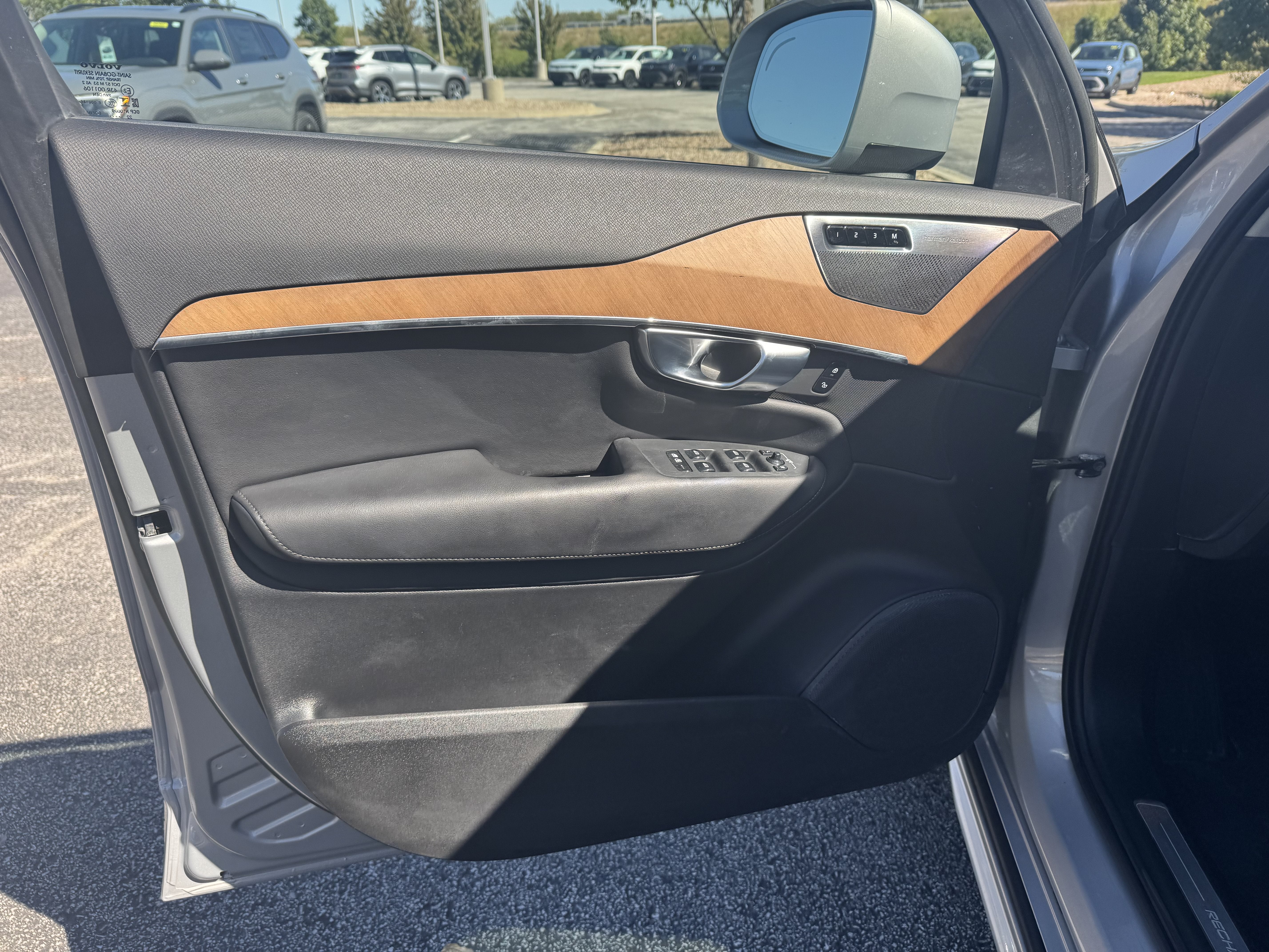2023 Volvo XC90 Recharge Plug-In Hybrid Plus