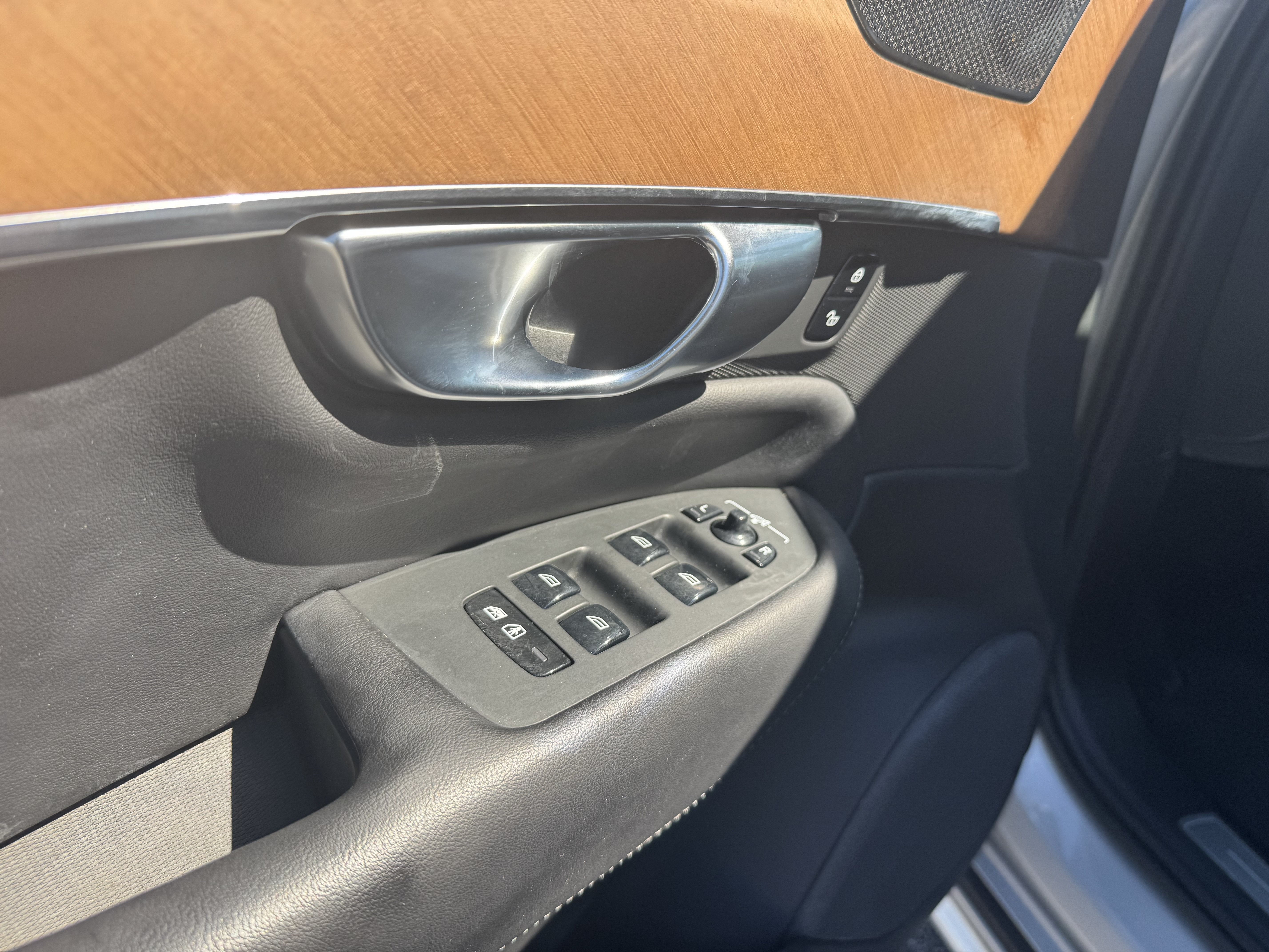 2023 Volvo XC90 Recharge Plug-In Hybrid Plus