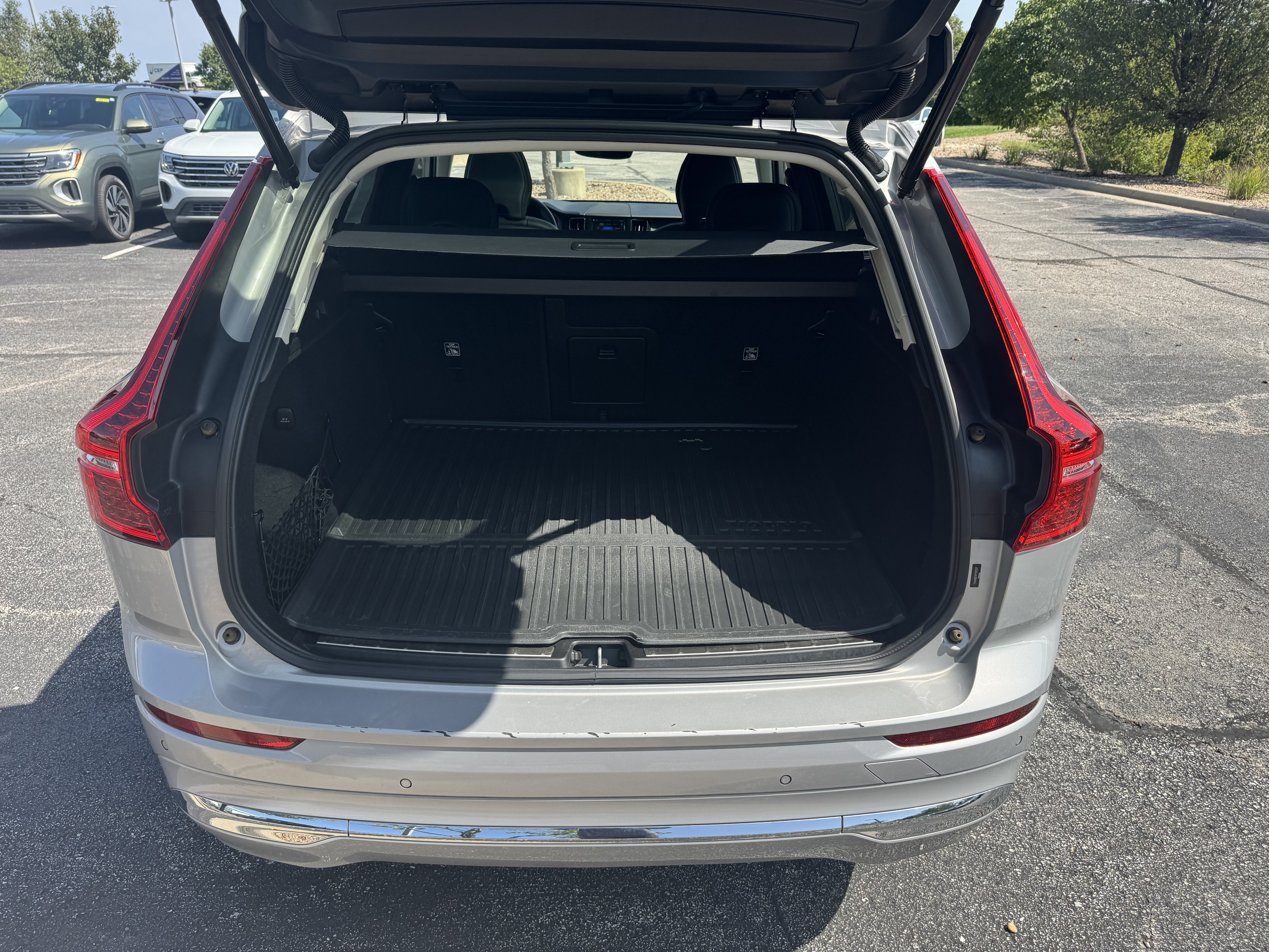 2023 Volvo XC60 Recharge Plug-In Hybrid Ultimate Bright Theme