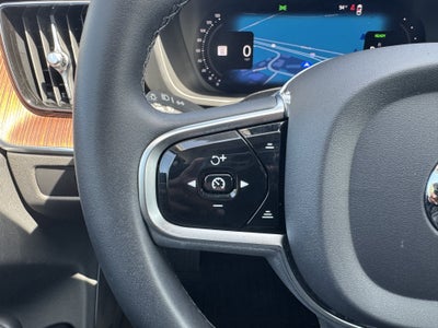 2023 Volvo XC60 Recharge Plug-In Hybrid Ultimate Bright Theme