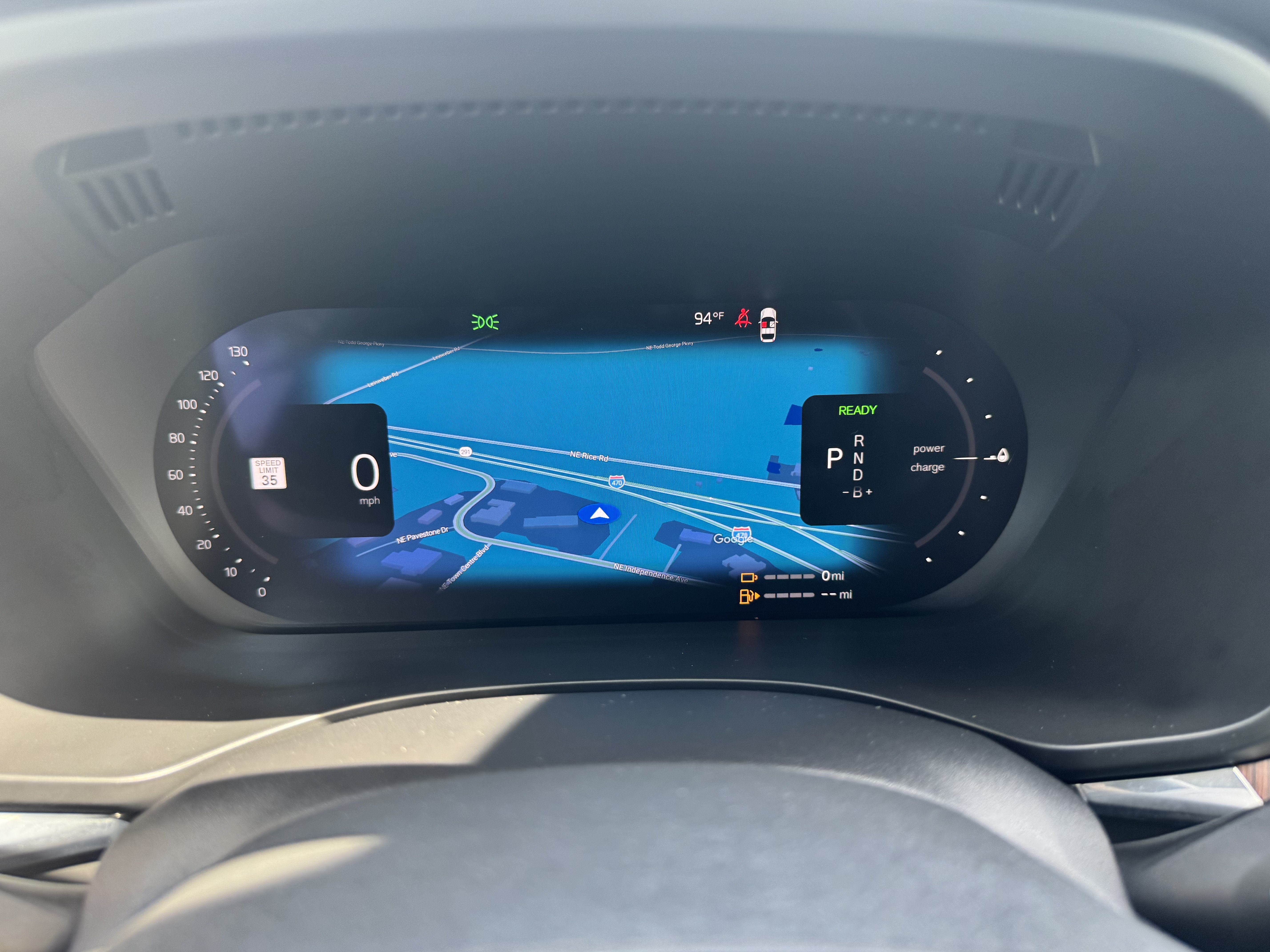 2023 Volvo XC60 Recharge Plug-In Hybrid Ultimate Bright Theme