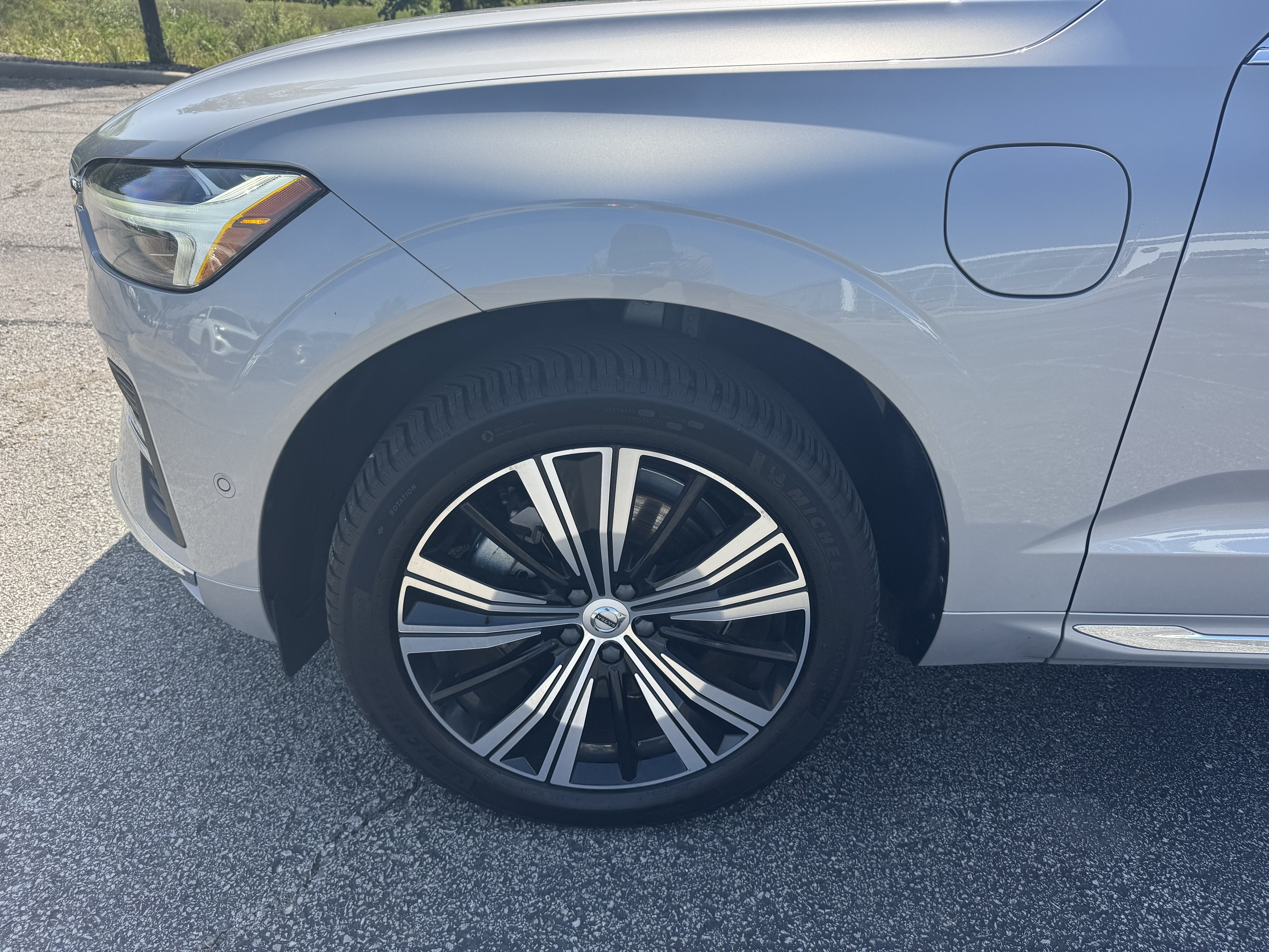 2023 Volvo XC60 Recharge Plug-In Hybrid Ultimate Bright Theme