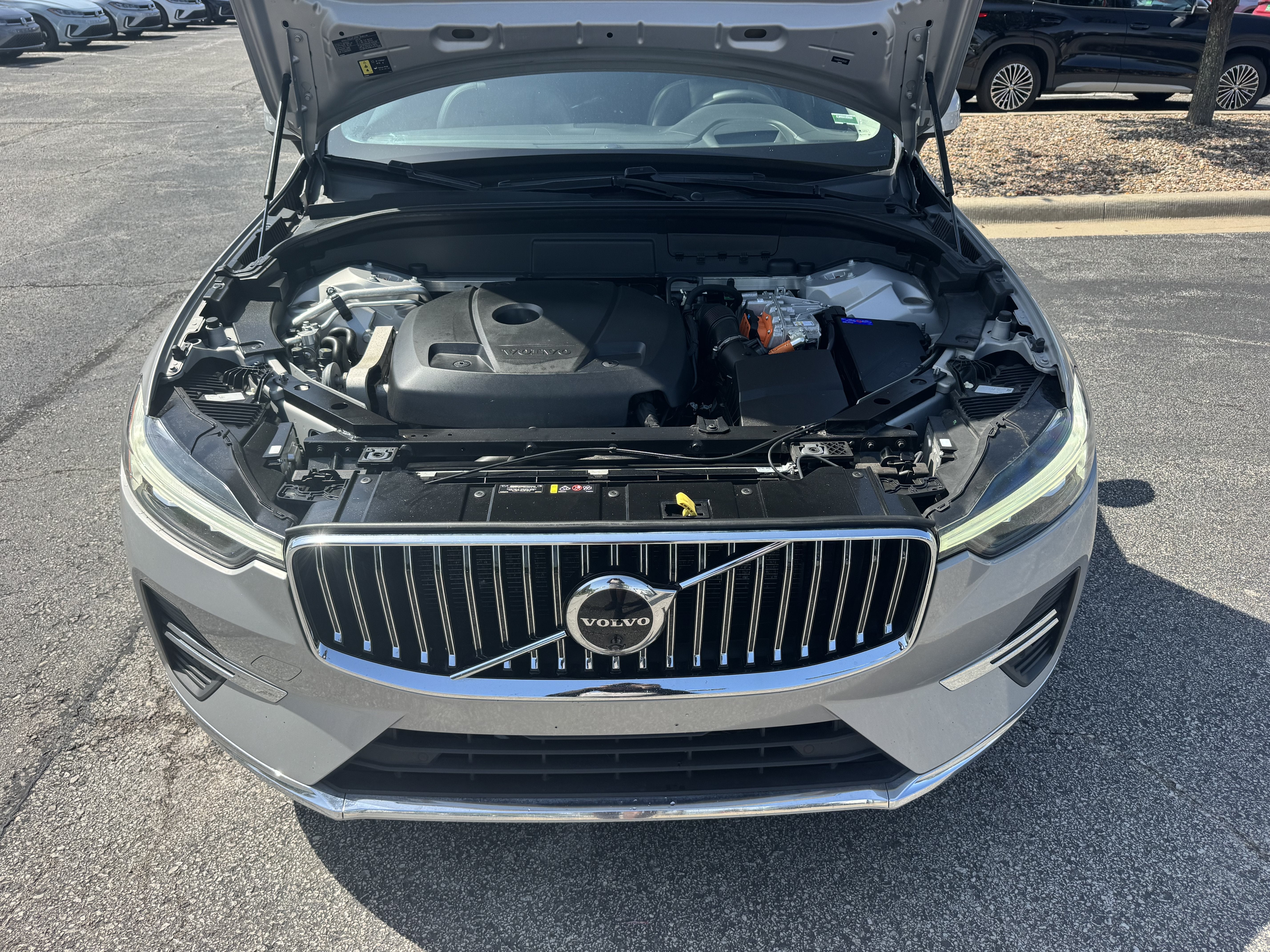 2023 Volvo XC60 Recharge Plug-In Hybrid Ultimate Bright Theme