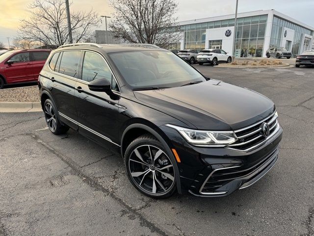 2024 Volkswagen Tiguan SEL R-Line